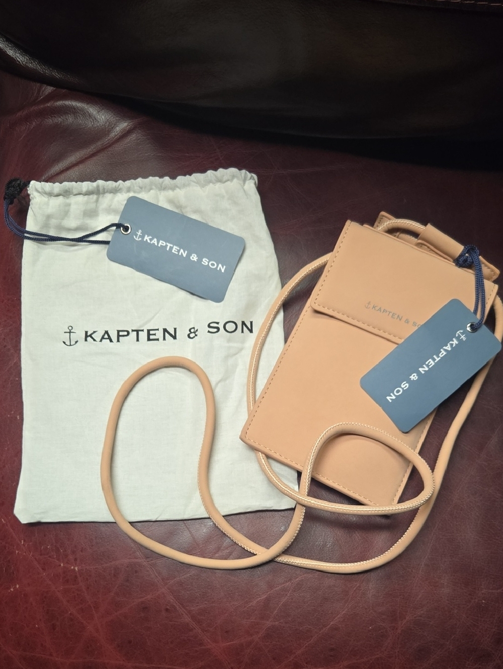 KAPTEN & SON